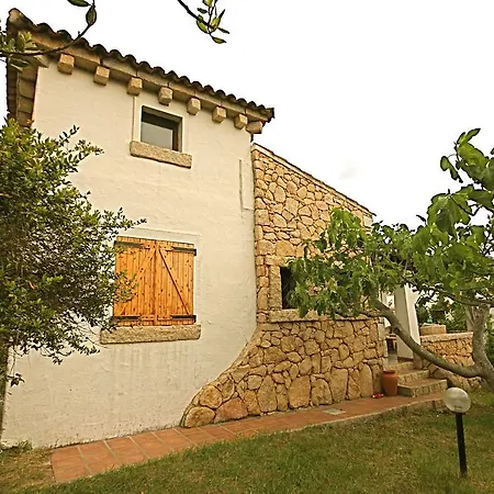 Holiday home Le Brezze Pittulongu